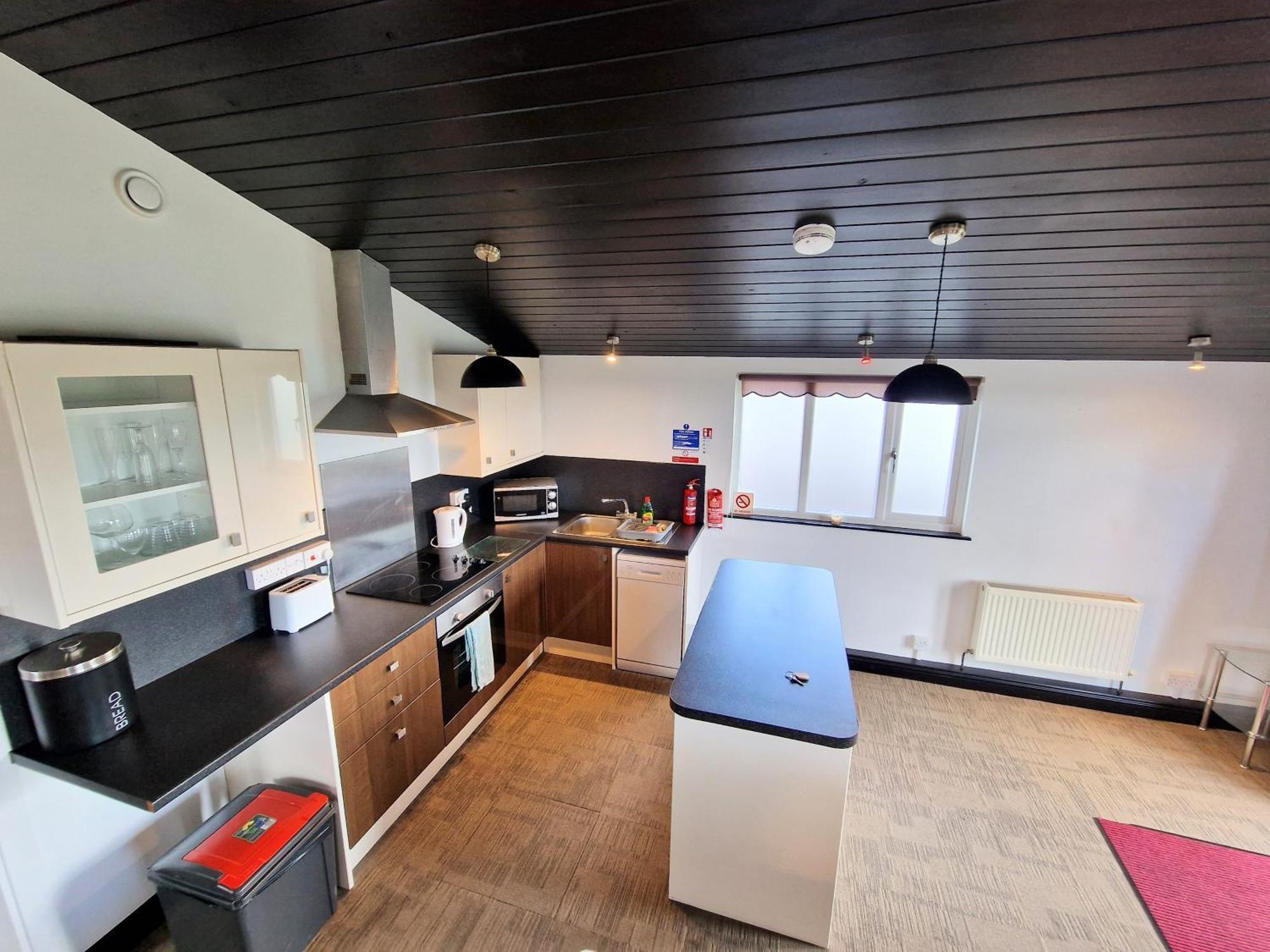Ochil 9 With Private Hot Tub - Fife - Loch Leven - Lomond Hills - Pet Friendly Villa Kelty Екстериор снимка