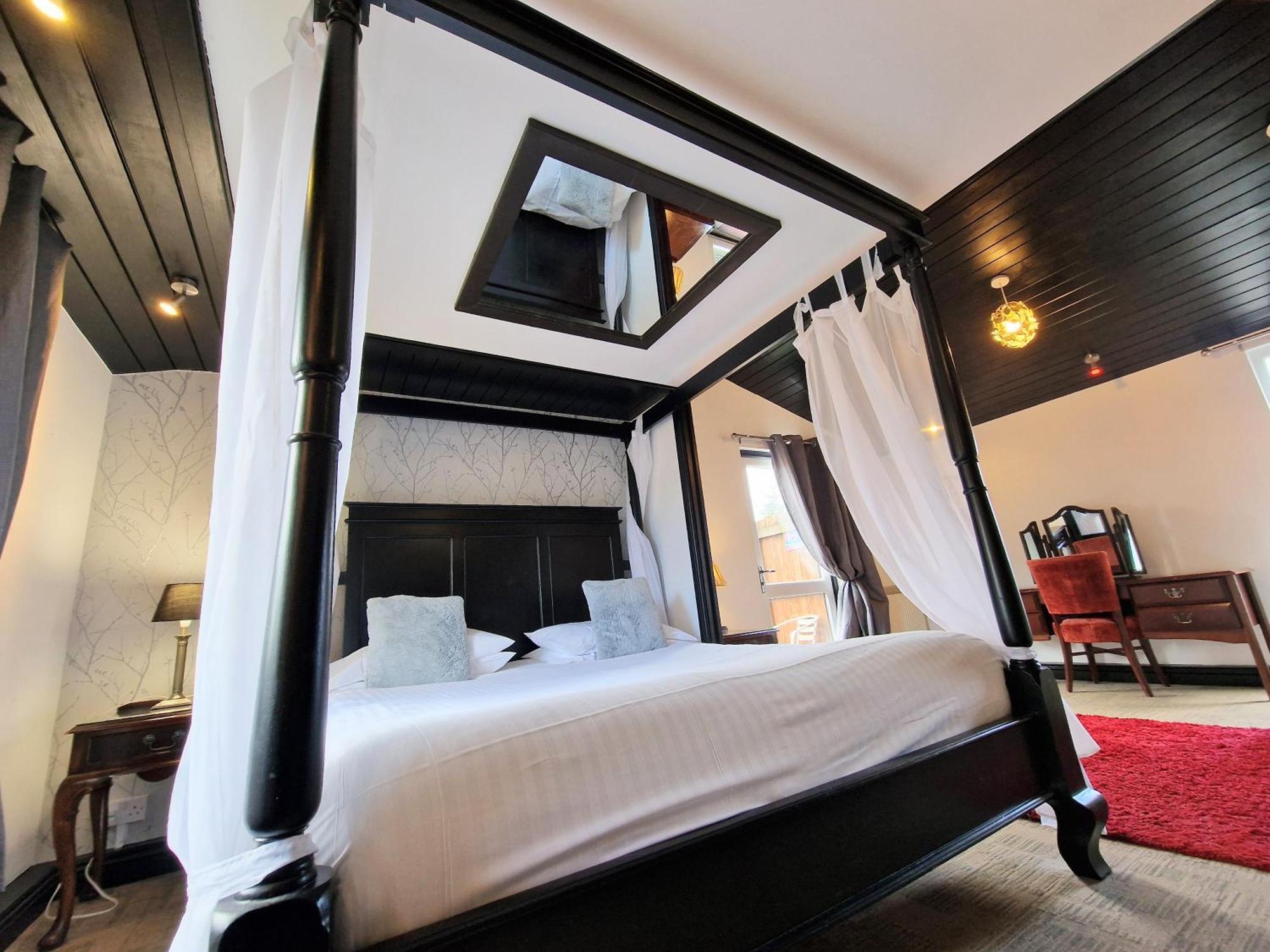 Ochil 9 With Private Hot Tub - Fife - Loch Leven - Lomond Hills - Pet Friendly Villa Kelty Екстериор снимка